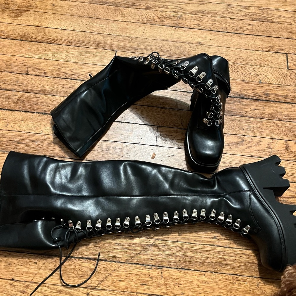 LAMODA Black Thigh High Lace Up Chunky Heel Platform Boots